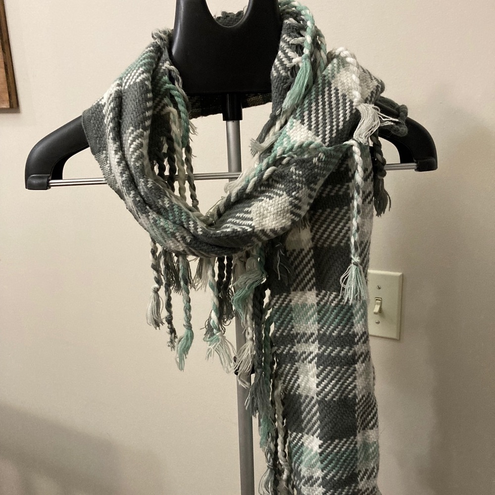 Plaid scarf